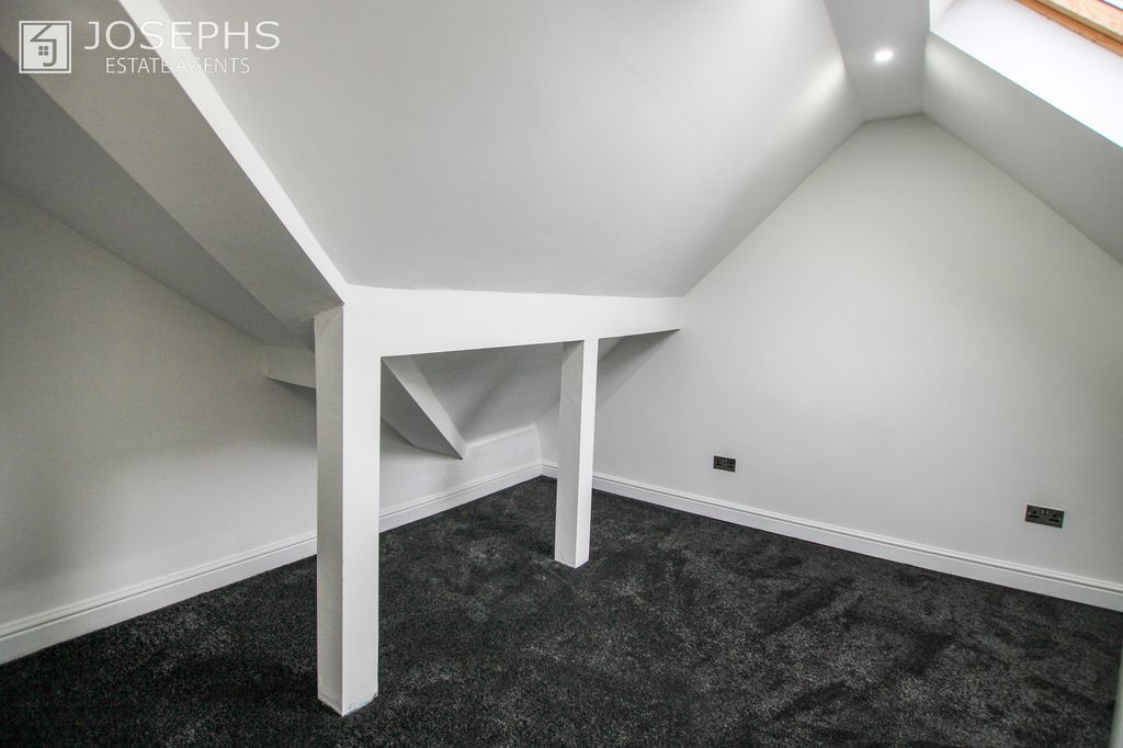 Additional image 19 of 5 bed end terrace house for saleEllesmere Road, Bolton BL3