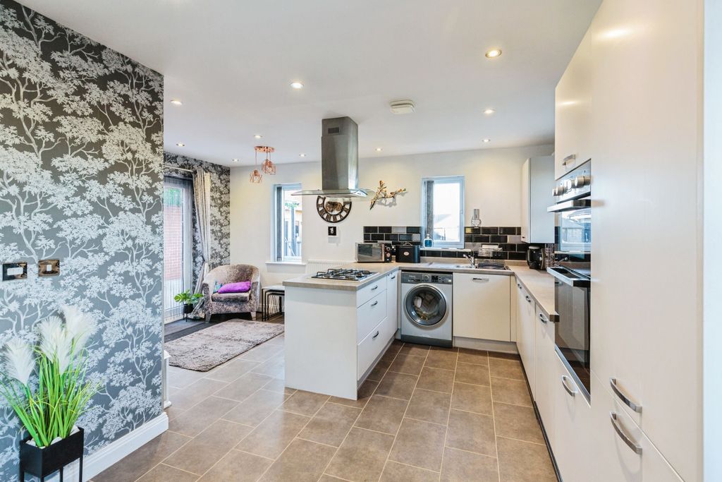 Additional image 5 of 4 bed detached house for saleLovejoy Close, Blackpool FY4