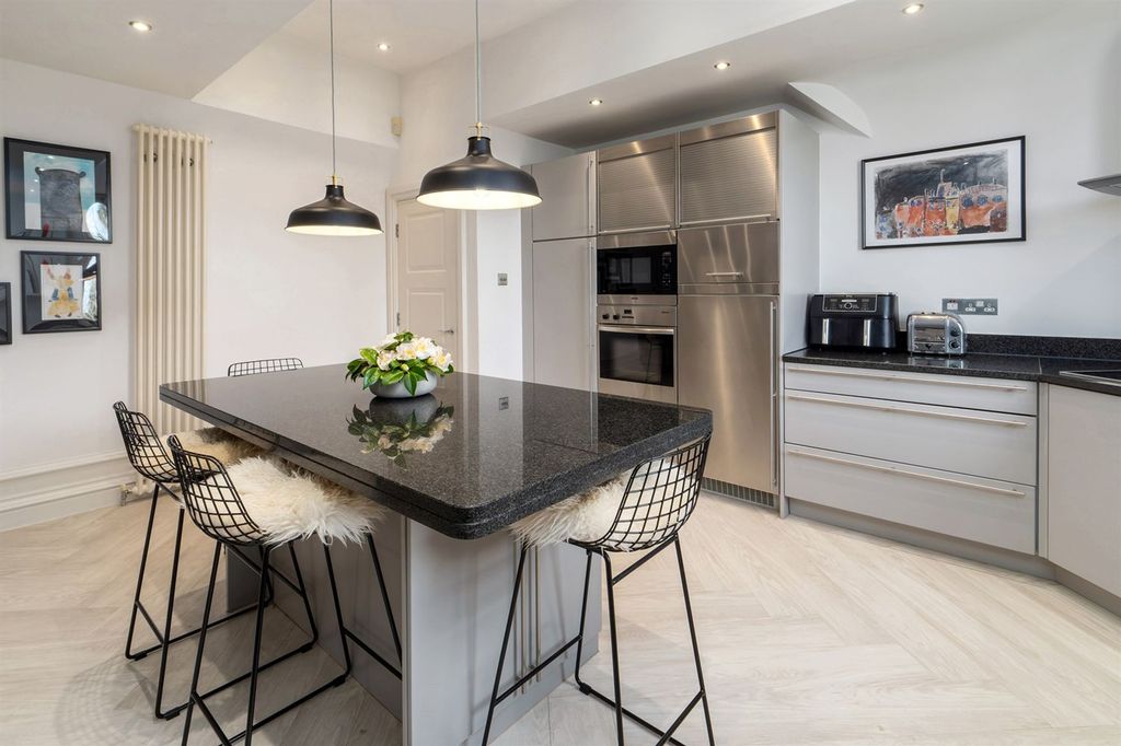 Additional image 9 of 3 bed penthouse for saleOakwood House, Beechfield Road, Alderley Edge SK9