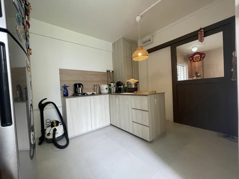 635 Veerasamy Road photo 3