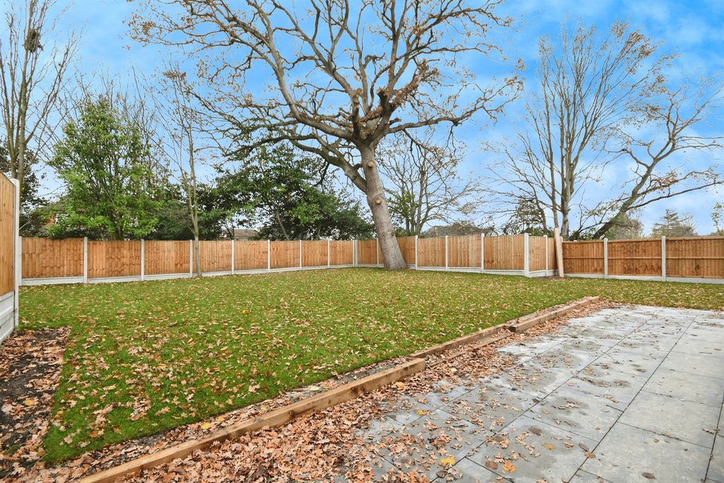 Additional image 7 of 3 bed detached bungalow for saleBeaufort Gardens, Braintree CM7