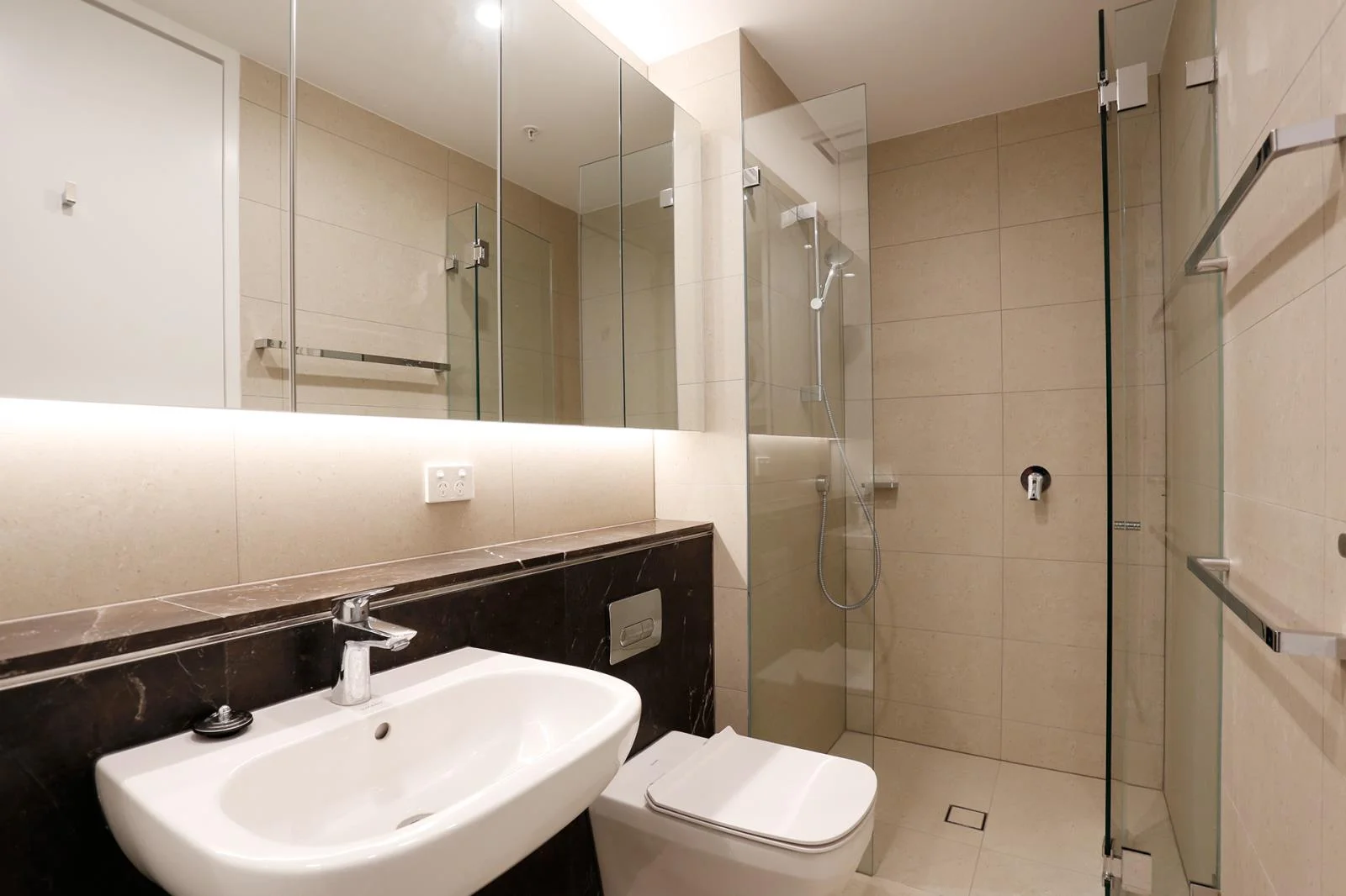 Additional image 5 of 404/13 Oscar Street, Chatswood NSW 2067