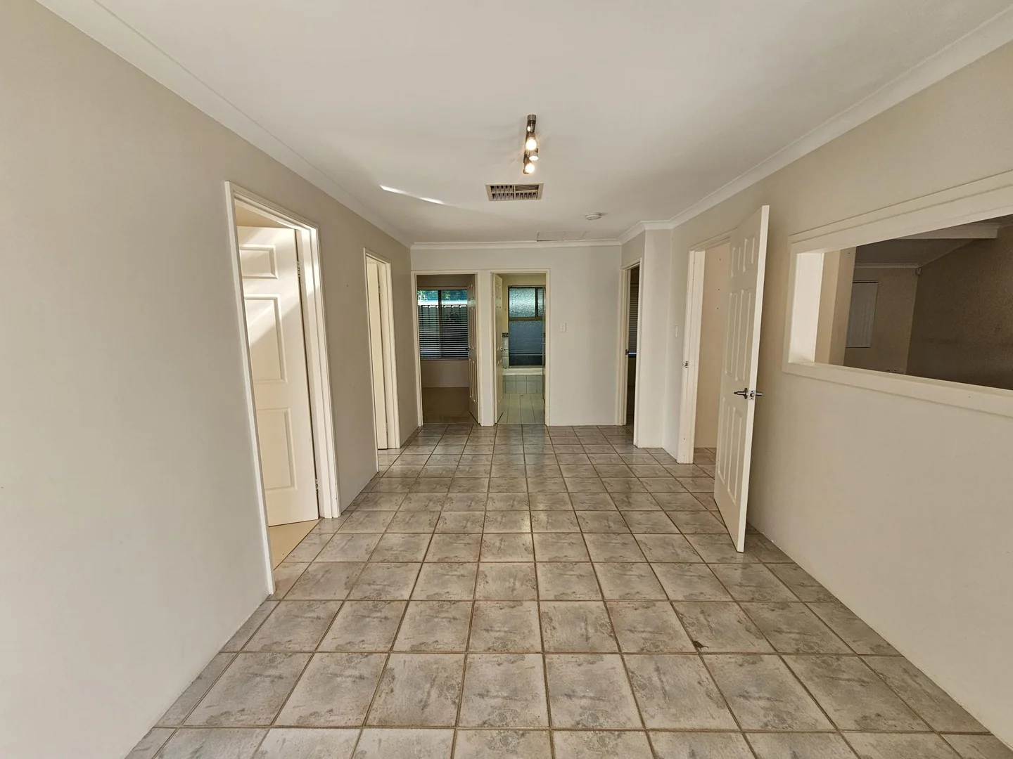 Additional image 14 of 8 Carlhausen Close, Atwell WA 6164