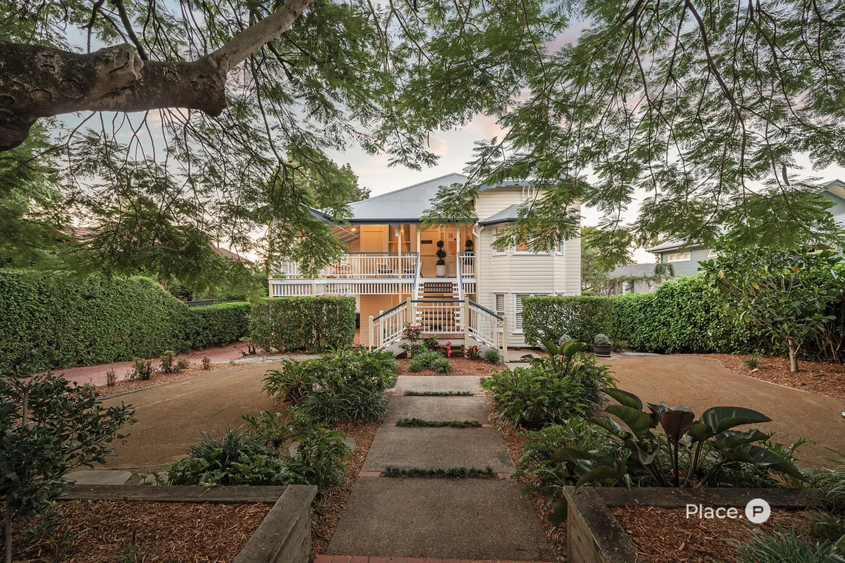 98 Cracknell Road, Annerley QLD 4103