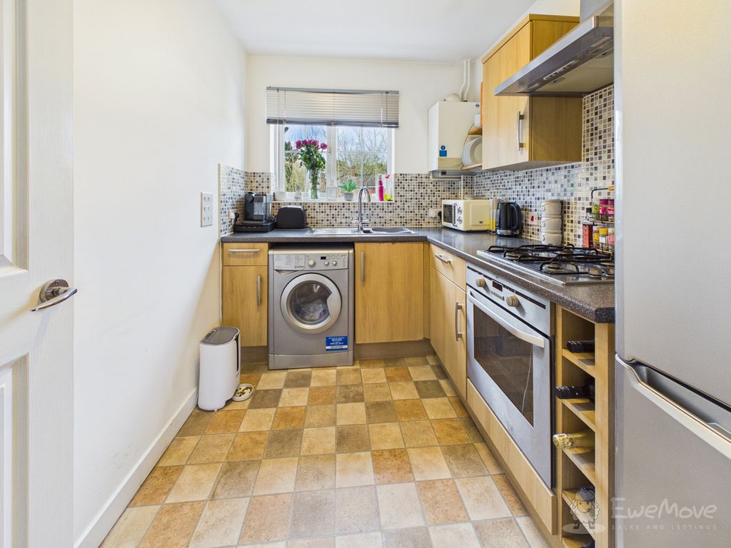 Additional image 4 of 2 bed flat for saleRoyal Drive, Bordon, Hampshire GU35
