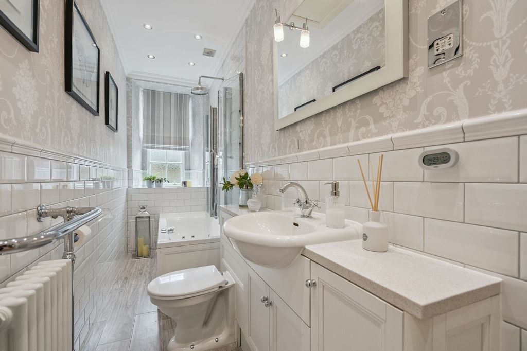 Additional image 16 of 3 bed flat for salePark Terrace, Stirling FK8