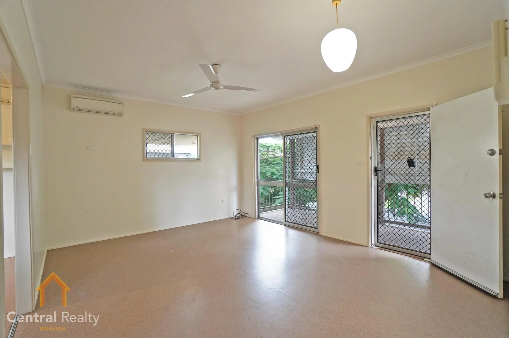 26 Ward Street, Mareeba QLD 4880 photo 5