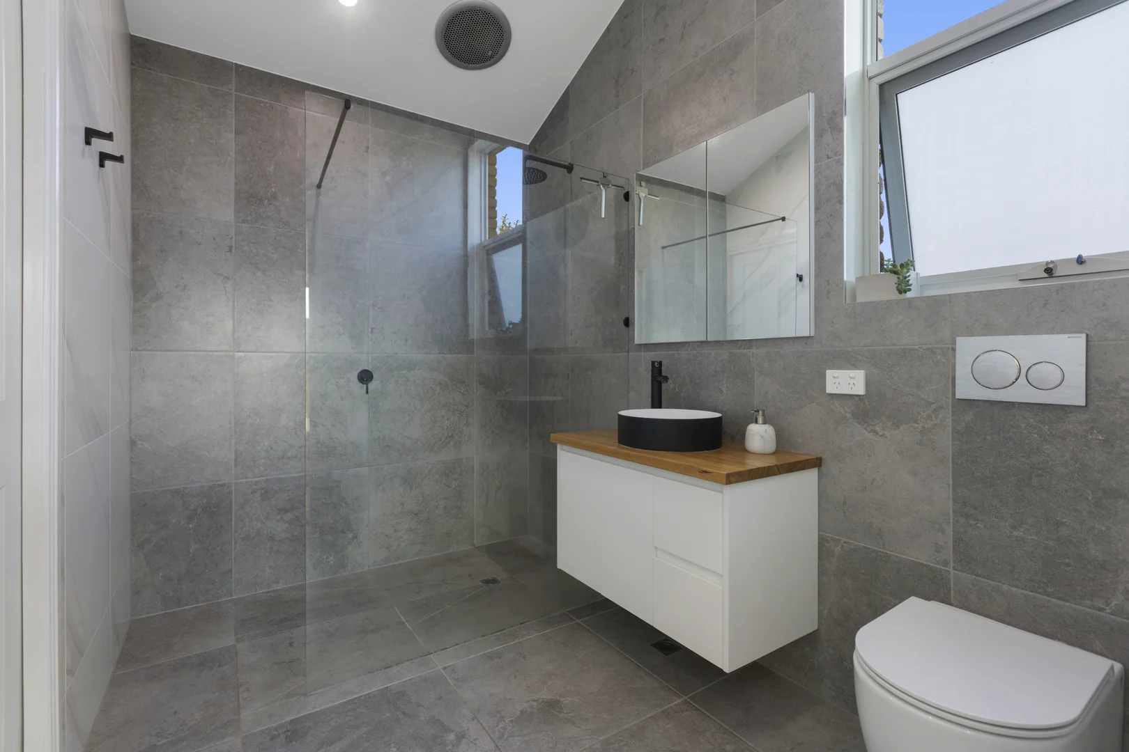 Additional image 9 of 16/3-17 Taylor Street, Parkdale VIC 3195
