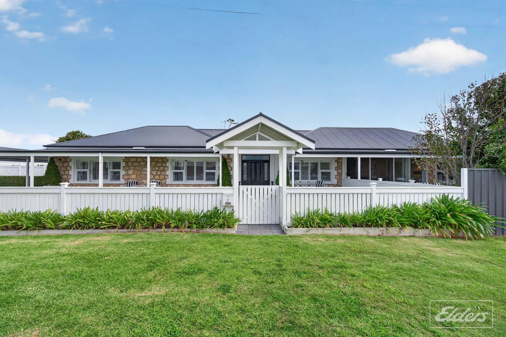 1 Burt Avenue, Goolwa North SA 5214