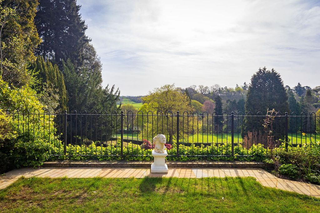 Additional image 4 of 3 bed flat for saleSnowdenham Hall, Snowdenham Lane Bramley, Guildford GU5