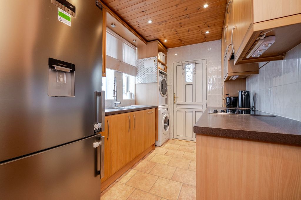 Additional image 8 of 3 bed semi-detached house for saleCanal Avenue, Johnstone PA5