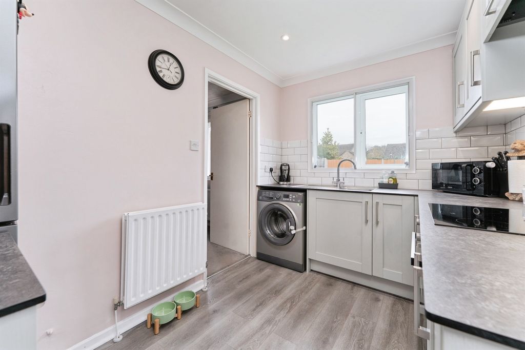 Additional image 5 of 2 bed semi-detached bungalow for saleEdmund Road, Brandon IP27