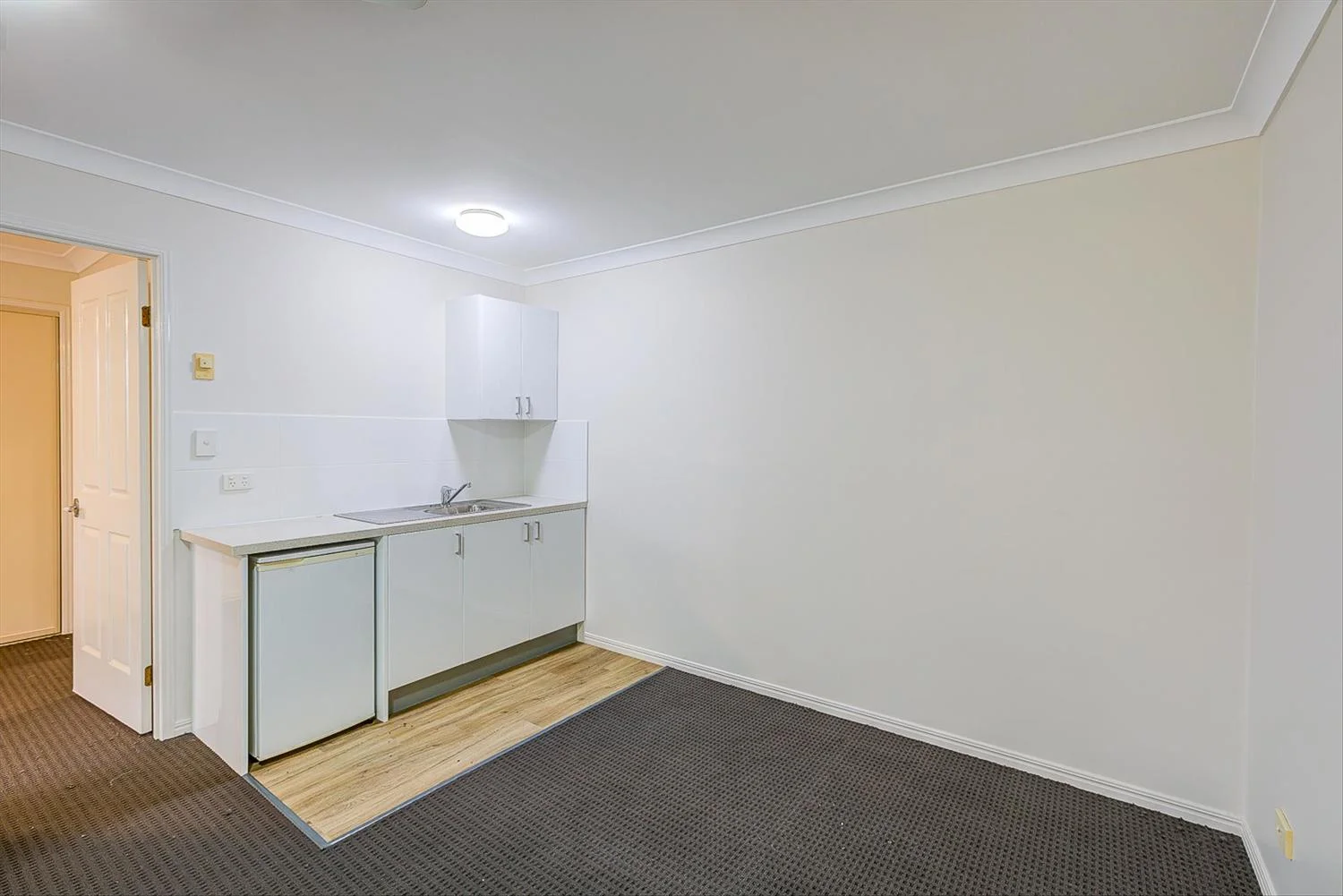 Additional image 5 of 1/34 Garfield Road, Logan Central QLD 4114