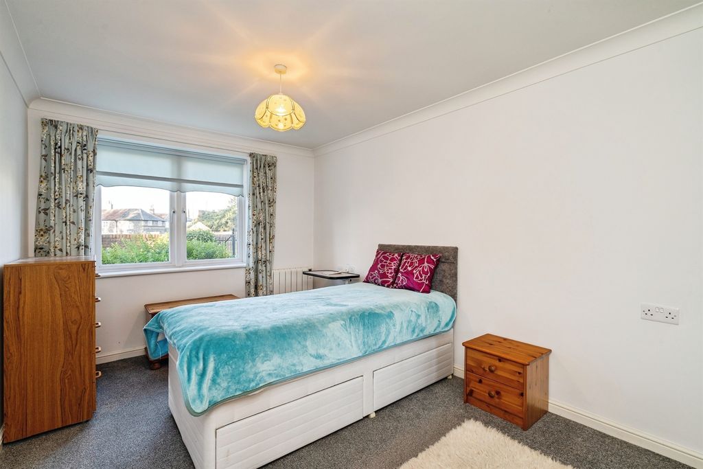 Additional image 13 of 2 bed flat for saleHanbury Court, Thetford IP24