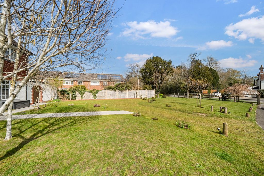 Additional image 15 of 4 bed semi-detached house for saleSutton Place, Brockenhurst SO42