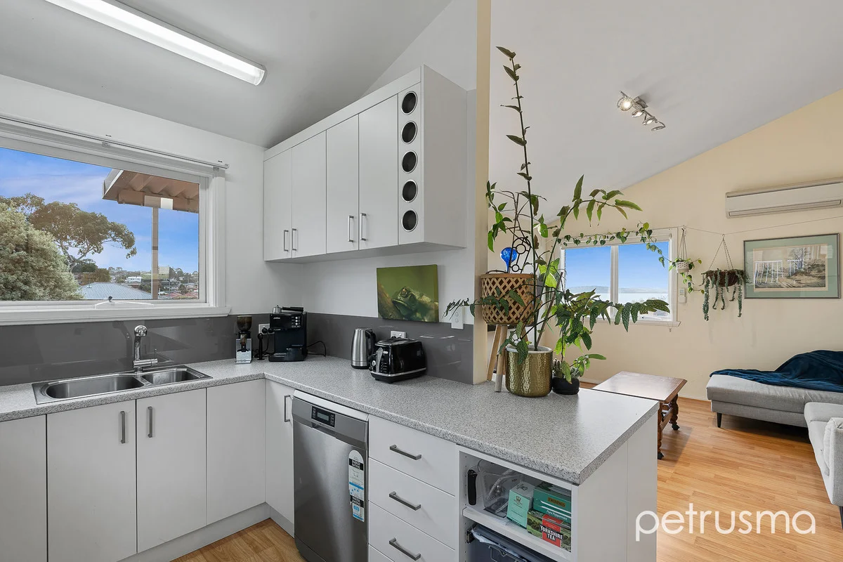 Additional image 7 of 10/180 Roslyn Avenue, Blackmans Bay TAS 7052