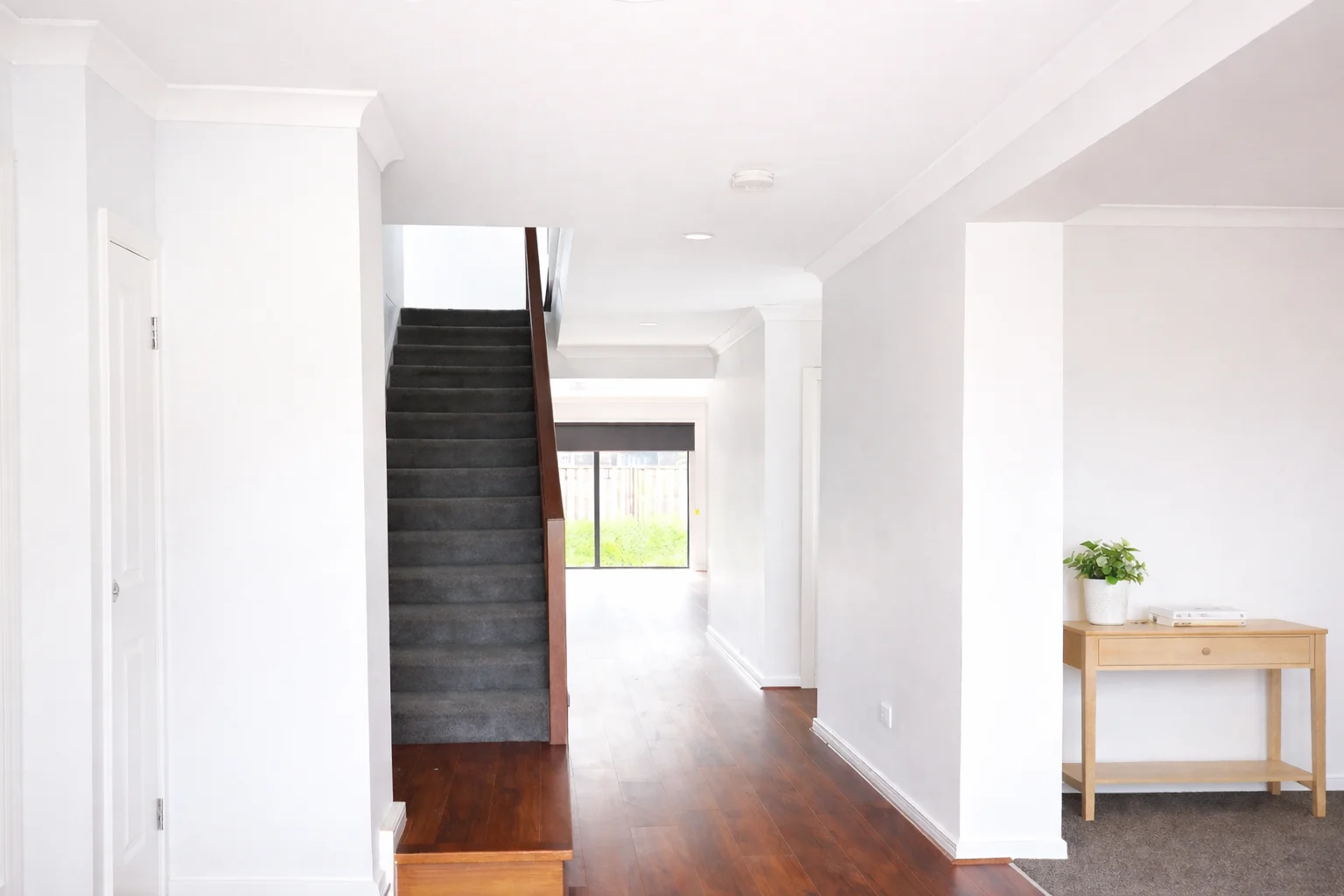 9 Kangaroo Crescent, Aintree VIC 3336 photo 2