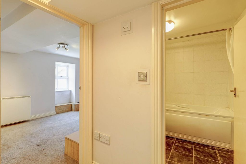 Additional image 4 of 1 bed flat for saleEast Street, Blandford Forum DT11