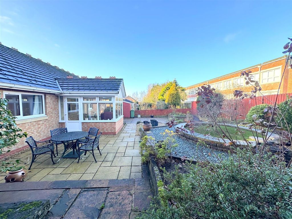 Additional image 30 of 3 bed detached bungalow for saleHoward Gardens, Brampton CA8