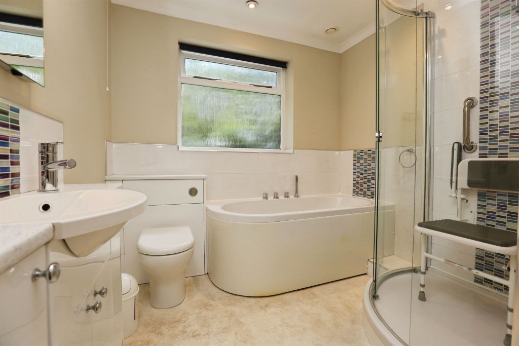Additional image 11 of 3 bed detached bungalow for saleWildern Lane, Hedge End, Southampton SO30