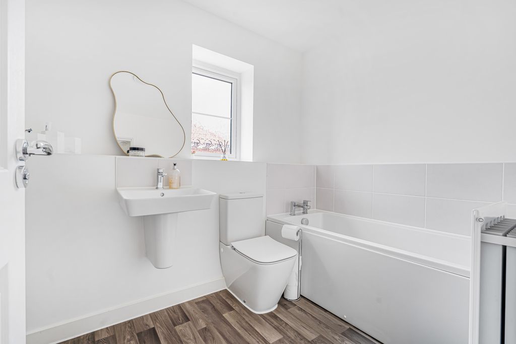 Additional image 20 of 4 bed detached house for saleMiles Road, Bordon, Hampshire GU35