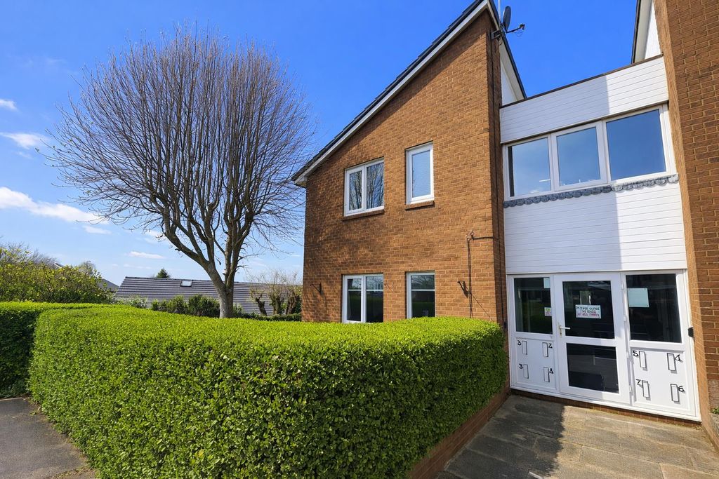 1 bed flat for saleSanta Monica Grove, Idle, Bradford BD10