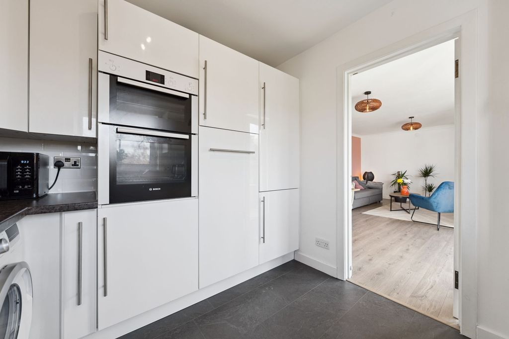 Additional image 9 of 3 bed flat for sale4 Knowehead Terrace, Flat 2/1, Pollokshields, Glasgow G41