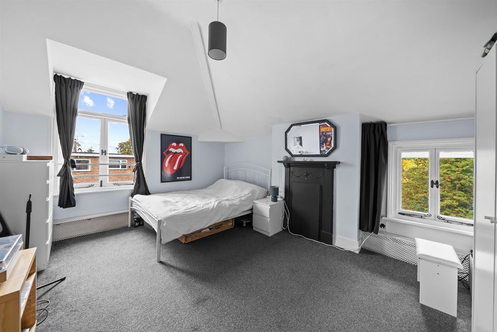 Additional image 9 of 3 bed flat for saleShortlands Road, Shortlands BR2