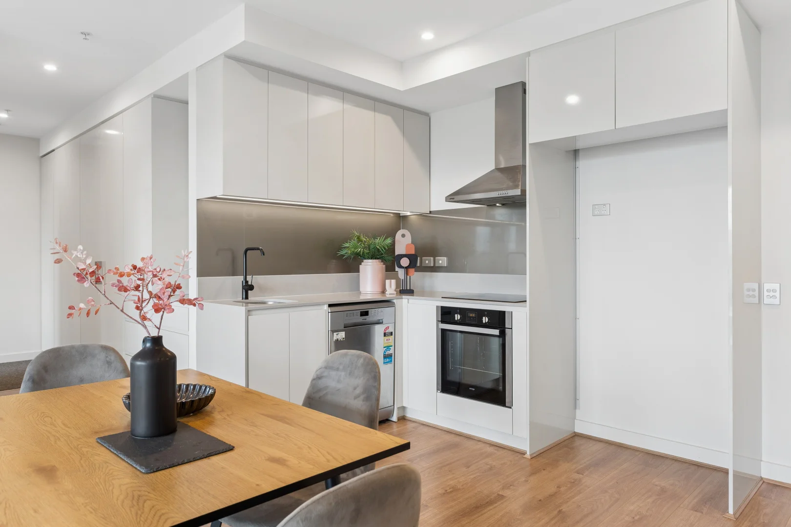 Additional image 5 of 1108/297 Pirie Street, Adelaide SA 5000