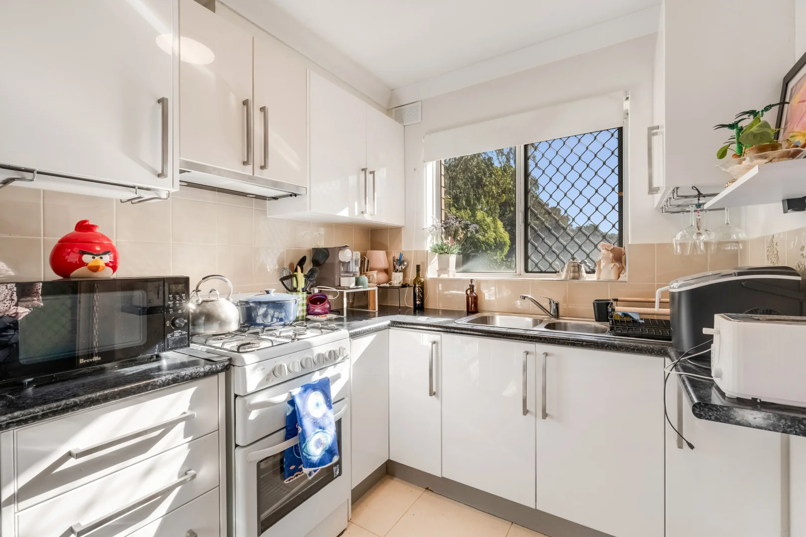 Additional image 7 of 1/33 Point Walter Road, Bicton WA 6157