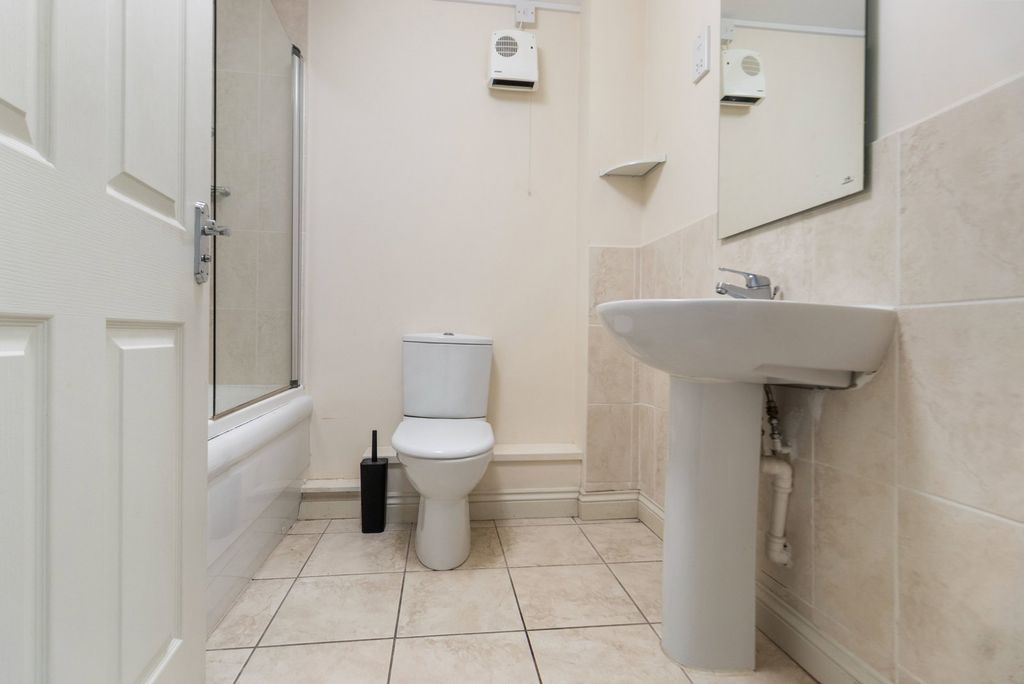 Additional image 12 of 2 bed flat for saleNew Street, Ledbury, Herefordshire HR8