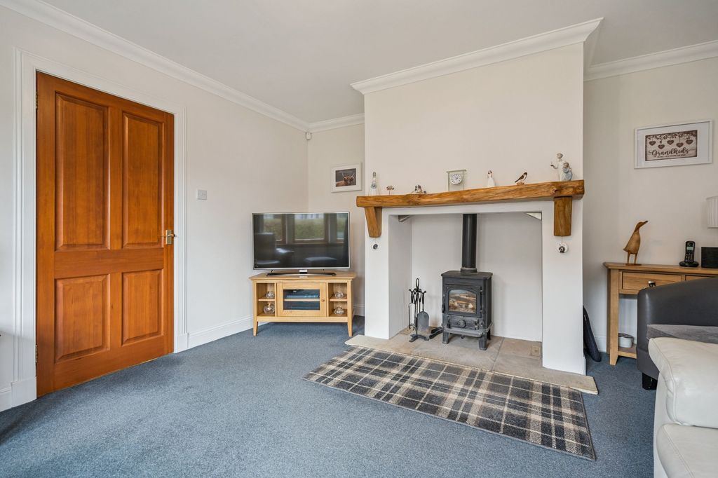 Additional image 2 of 4 bed detached house for saleKillin FK21