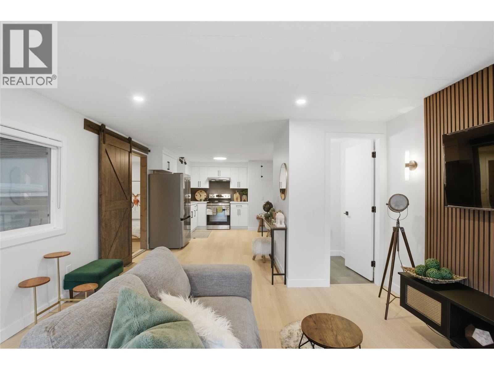 161 Shuswap Avenue Unit# 13