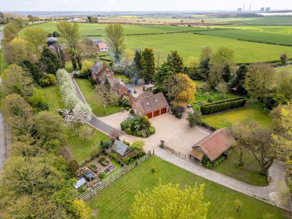 Additional image 2 of 5 bed detached house for saleThe Green, Gringley-On-The-Hill DN10