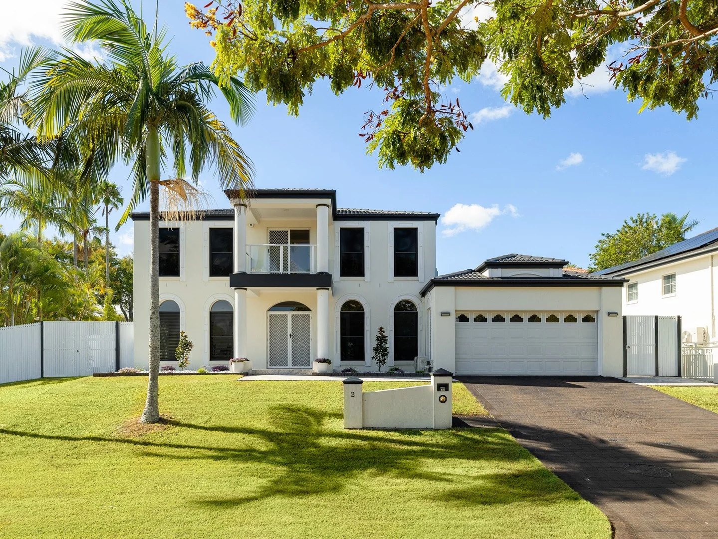 2 Merion Place, Carindale QLD 4152