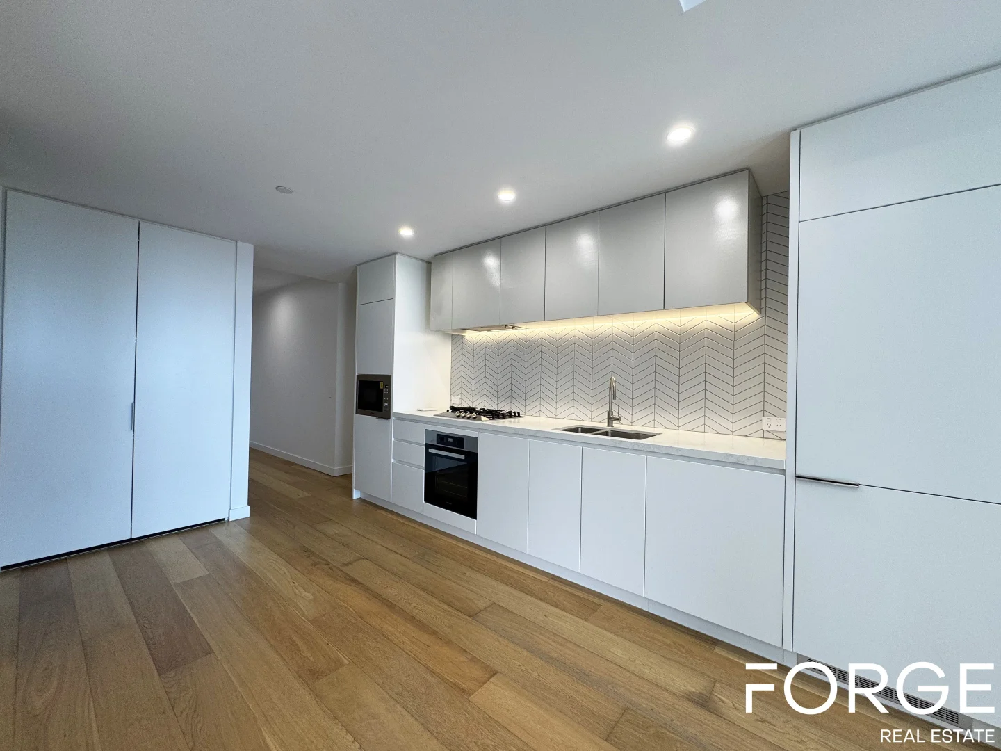 Additional image 2 of 1201/3 Young Street, Box Hill VIC 3128