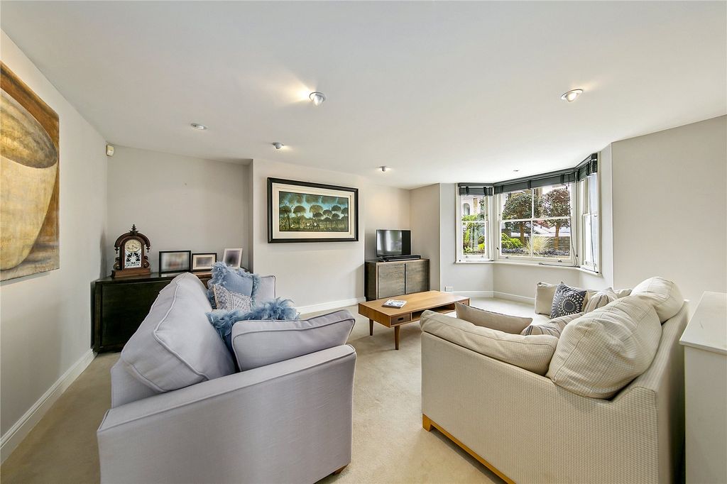 Additional image 9 of 3 bed maisonette for saleRoyston Road, Richmond TW10