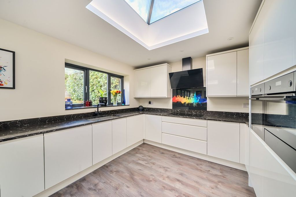 Additional image 4 of 4 bed detached house for saleRhinefield Close, Brockenhurst SO42