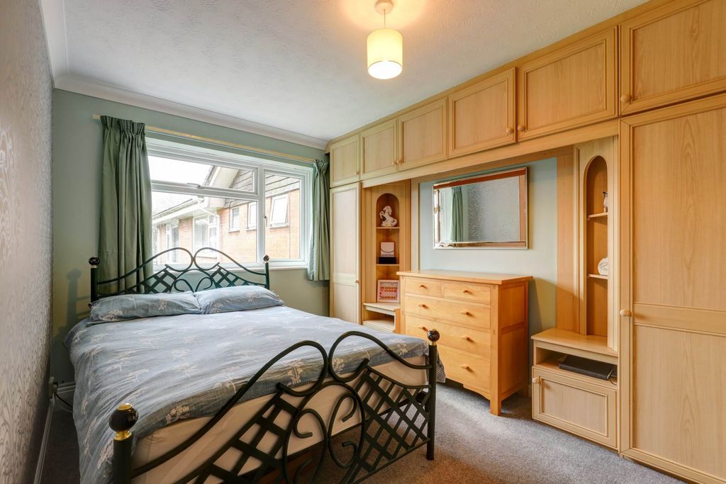 Additional image 6 of 2 bed flat for salePark Road, Blandford Forum DT11