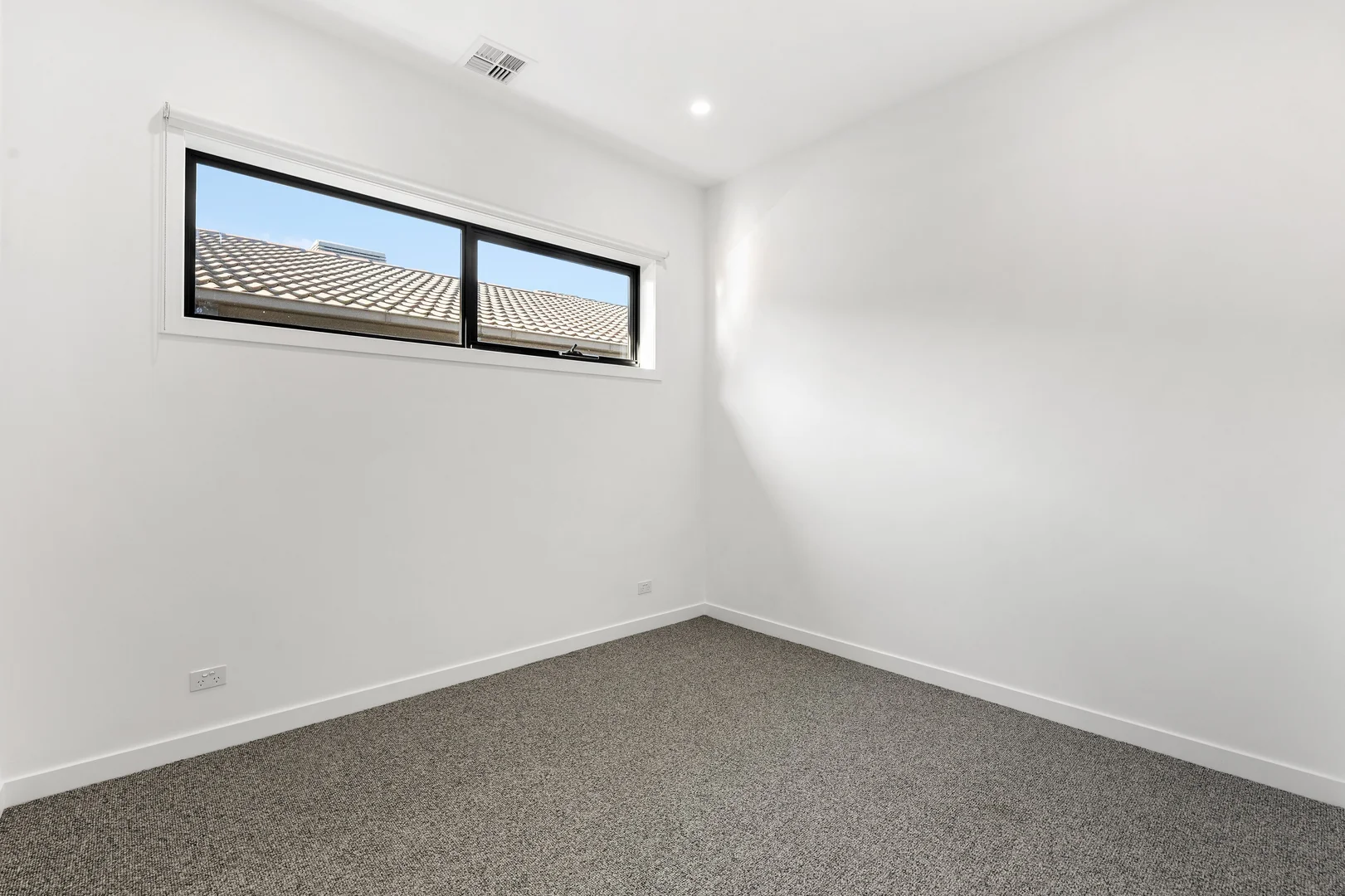 12B Golf Links Drive, Mill Park VIC 3082 photo 5