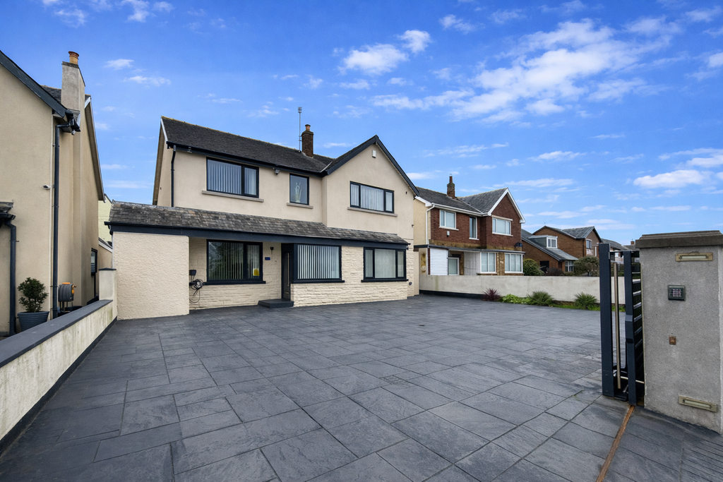 5 bed detached house for saleClifton Drive, South Shore FY4