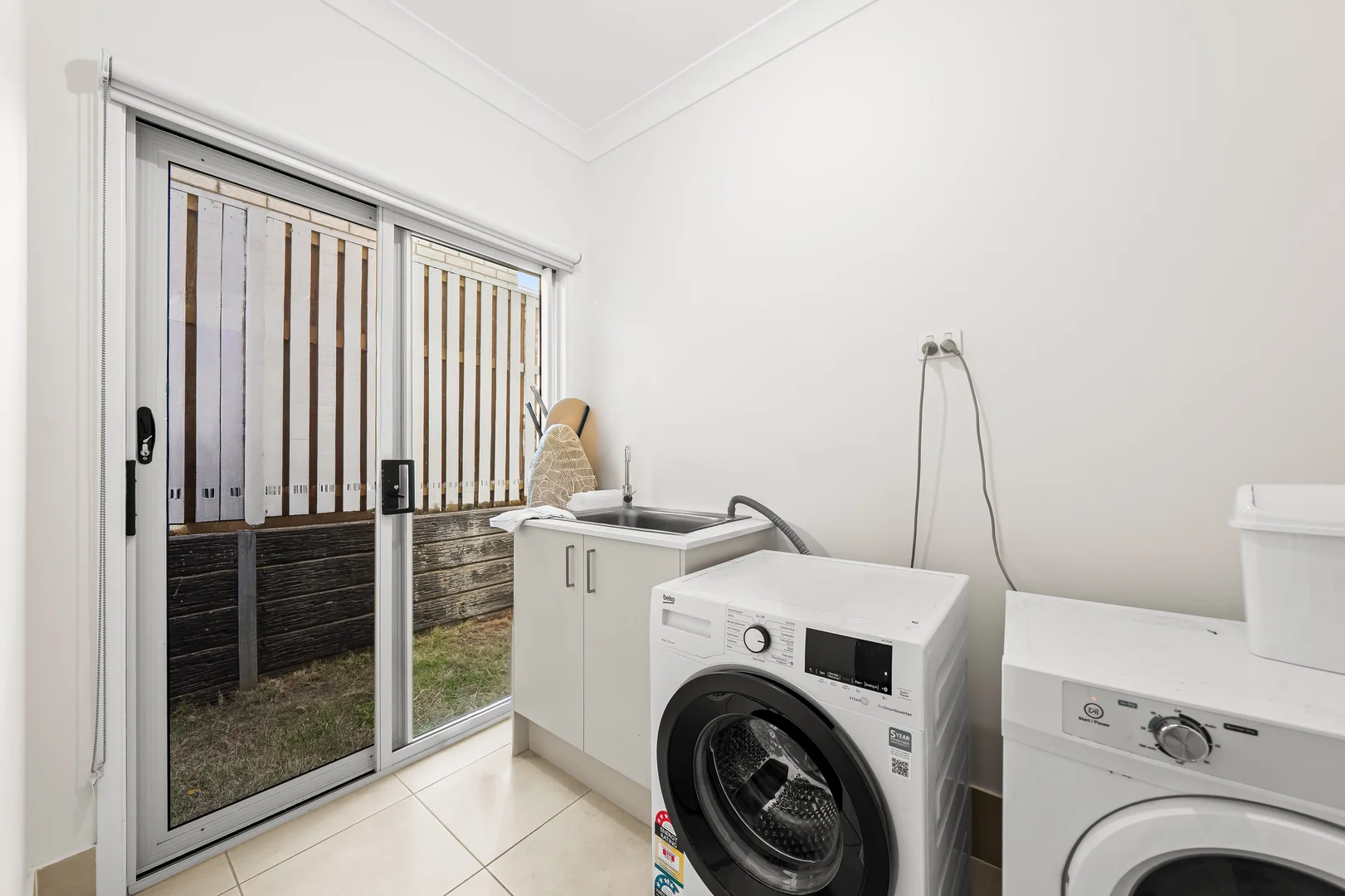 Additional image 17 of 8 Lakeshore Crescent, Willawong QLD 4110
