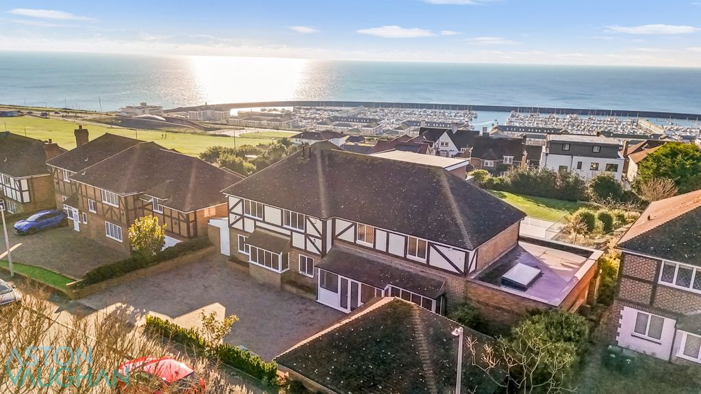 Additional image 47 of 7 bed detached house for saleRoedean Heights BN2