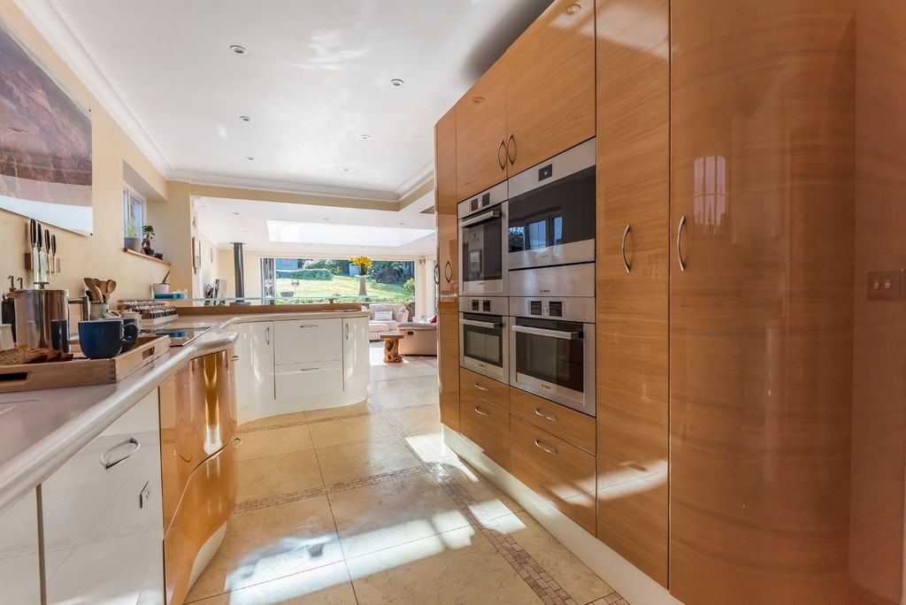 Additional image 3 of 6 bed detached house for salePark Farm Road, Bickley, Kent BR1