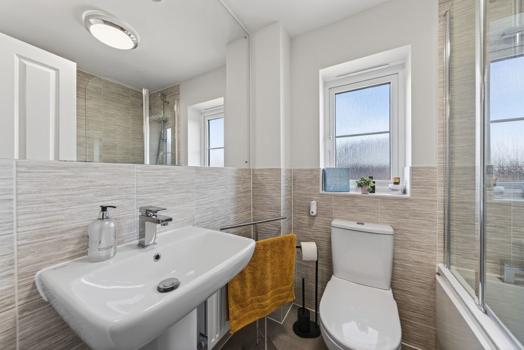 Additional image 13 of 3 bed semi-detached house for saleEmerald Close, Rugby CV22