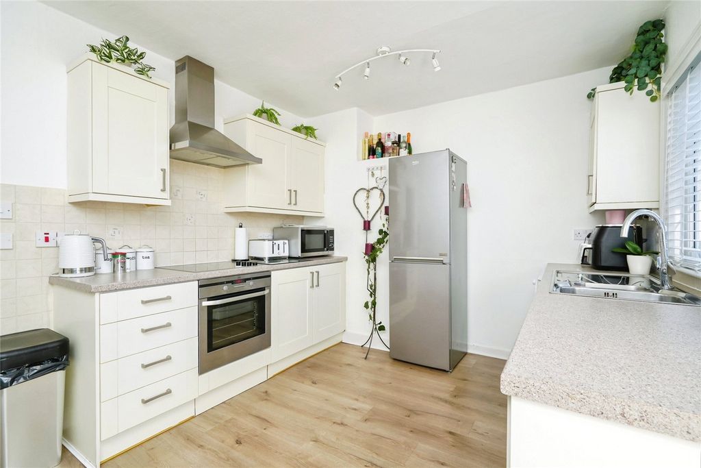 Additional image 11 of 2 bed terraced house for saleManor Road, Brackley, Northamptonshire NN13