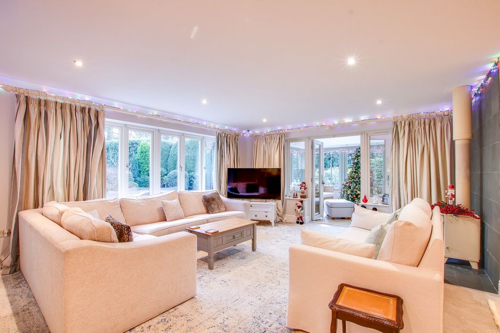 Additional image 6 of 5 bed detached house for saleArmstrong Road, Brockenhurst SO42