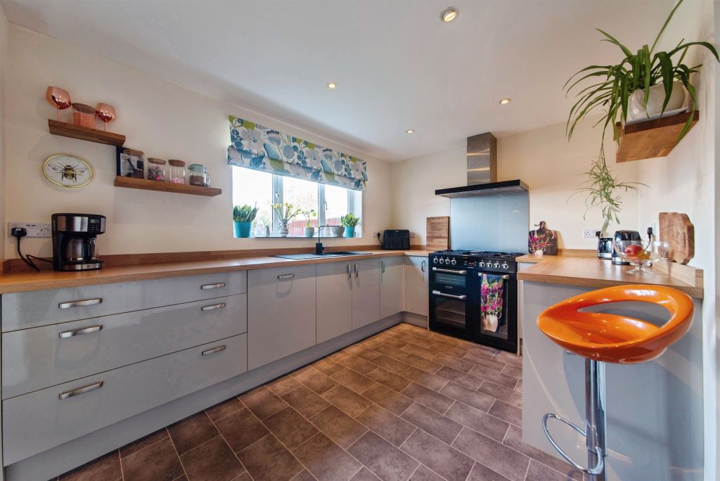 Additional image 3 of 4 bed detached house for saleThyme Avenue, Bourne PE10