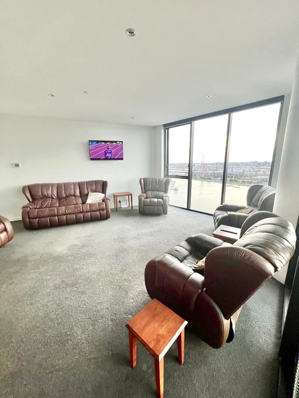 2205/9 Waterside Place, Docklands VIC 3008 photo 3