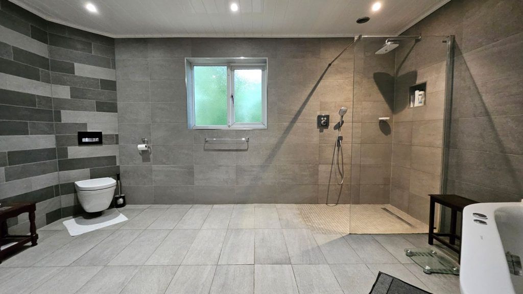 Additional image 22 of 5 bed detached house for sale23 The Glen – Glendower House BL1